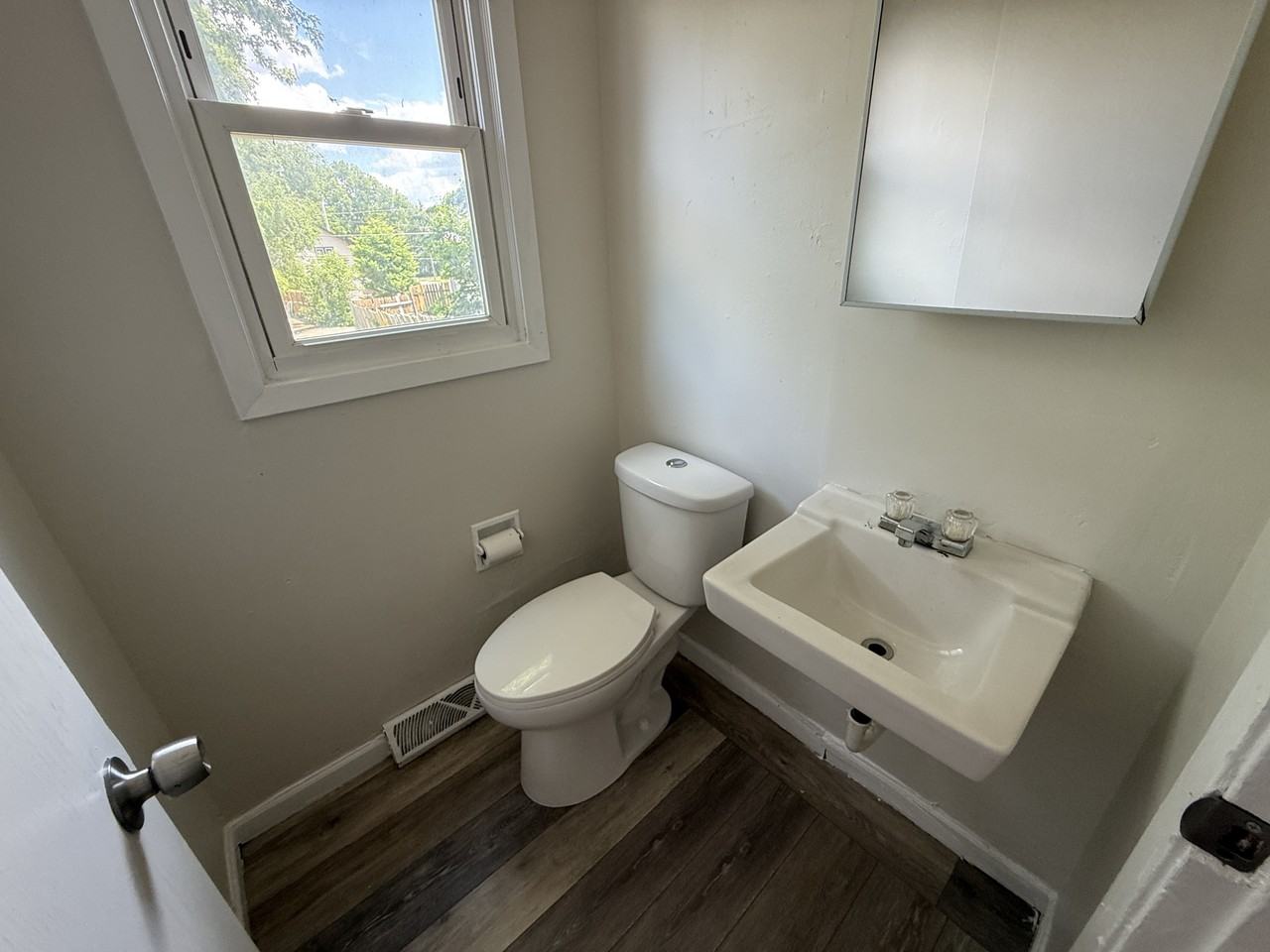 207 N Central Ave #SFH - Photo 4 of 9