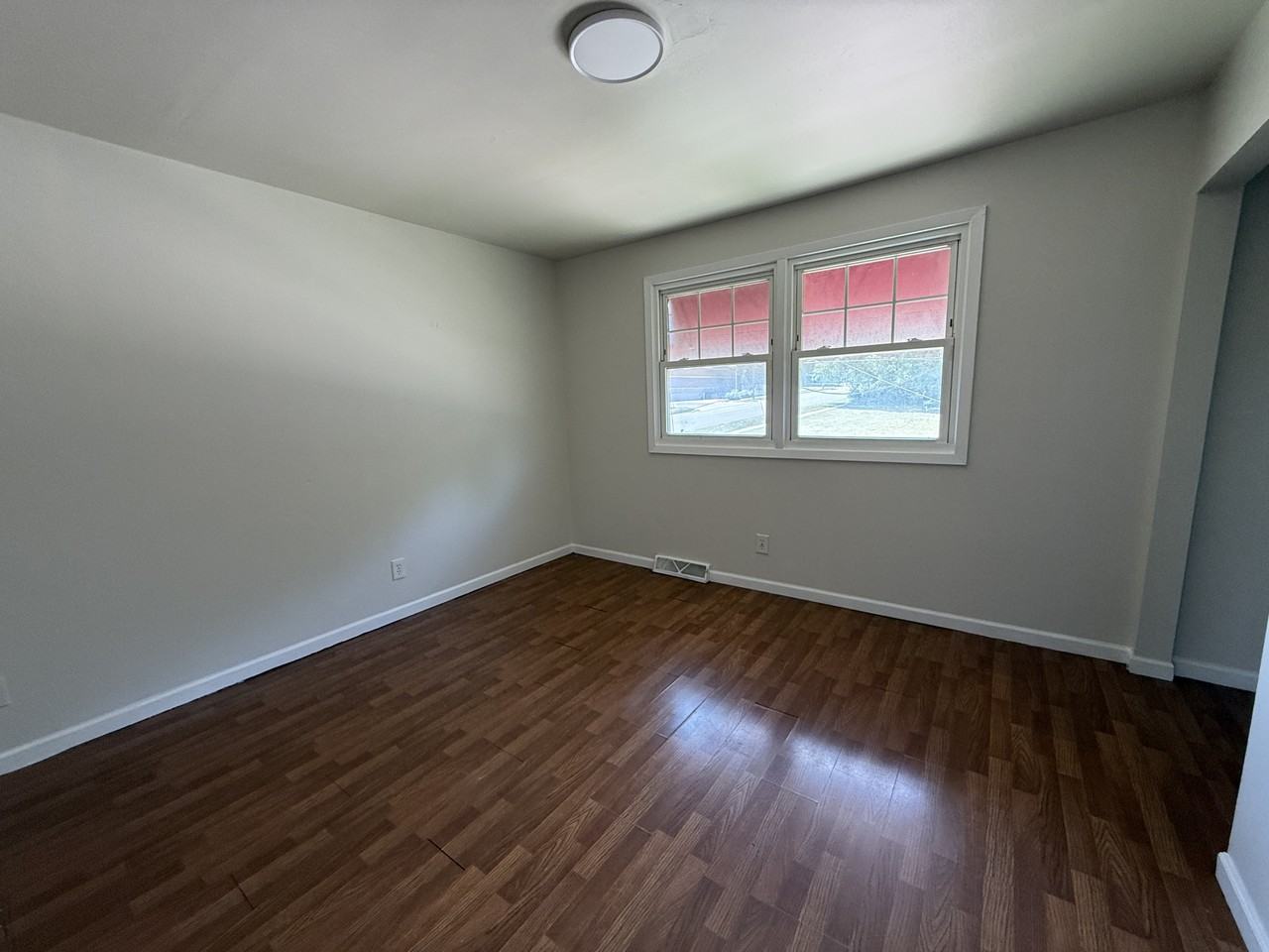 207 N Central Ave #SFH - Photo 5 of 9