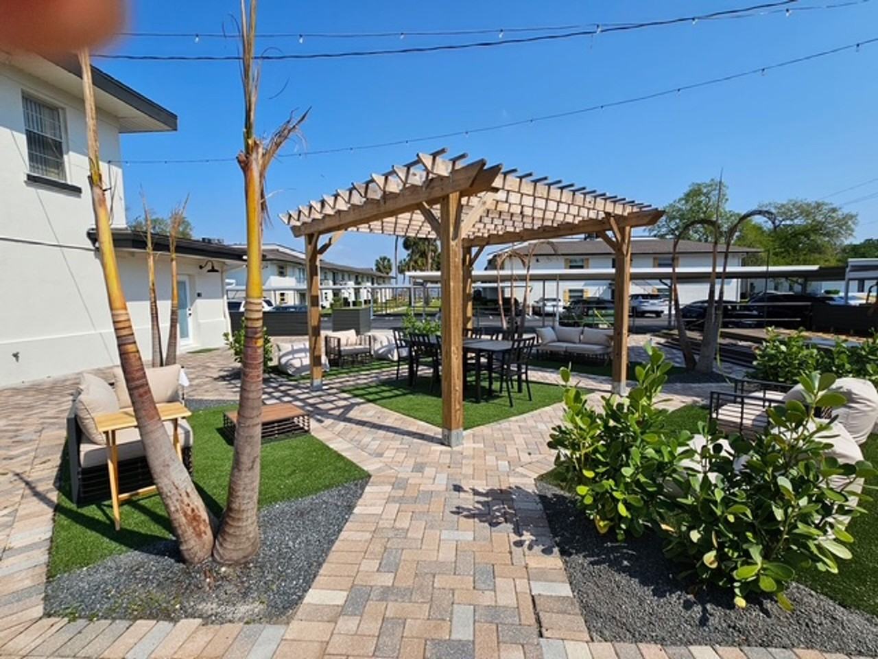 Locale at Lake Monroe - Photo 3 of 10