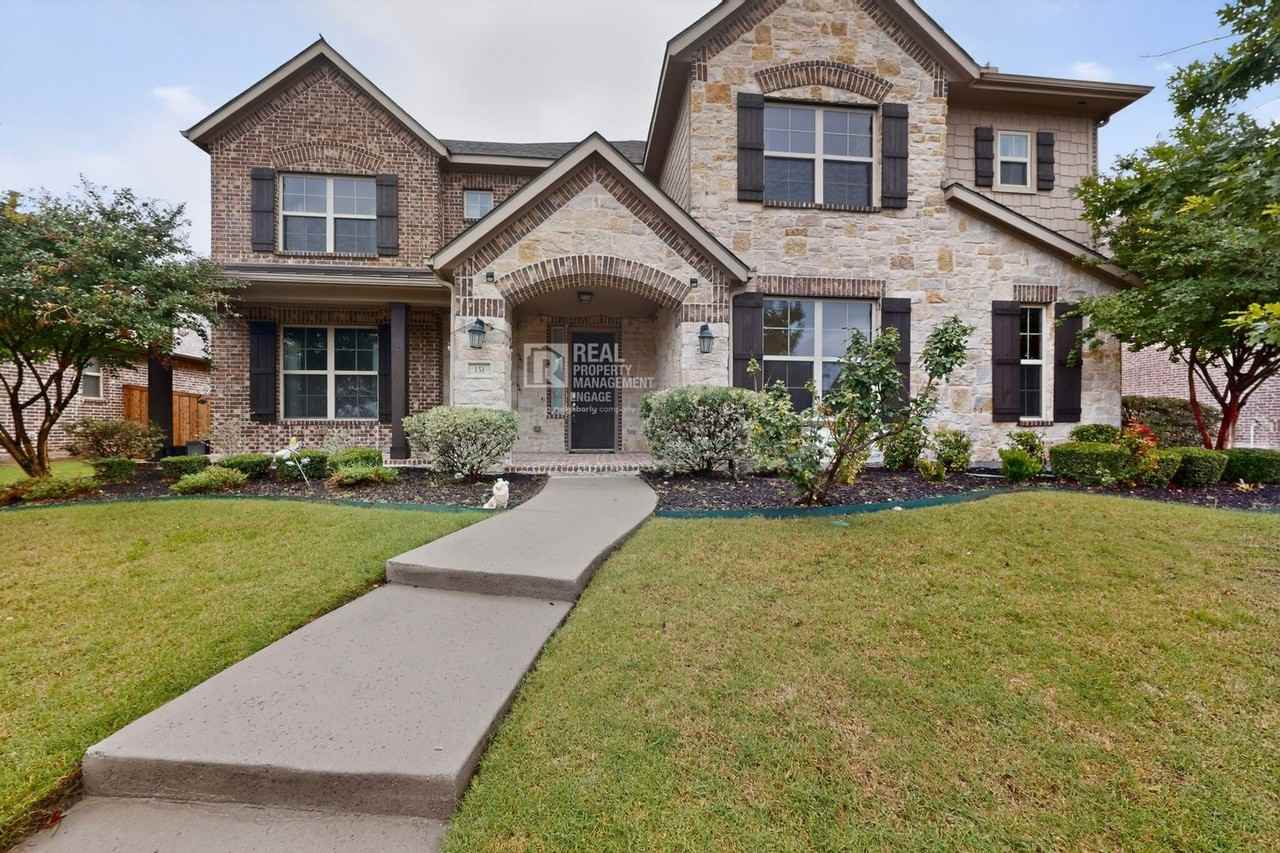 151 Darian Dr - Photo 2 of 50