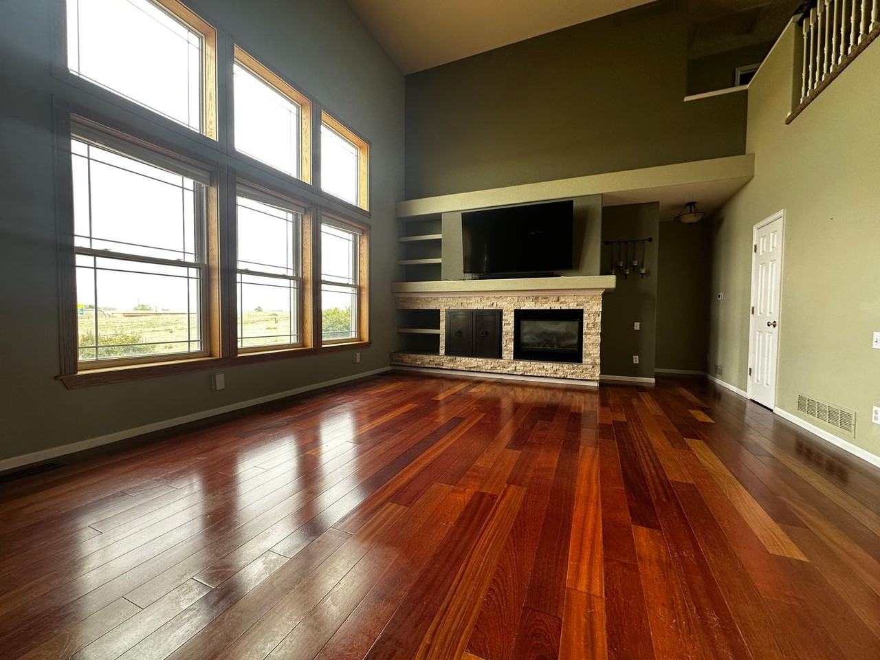 8602 Mallard Pl - Photo 6 of 25