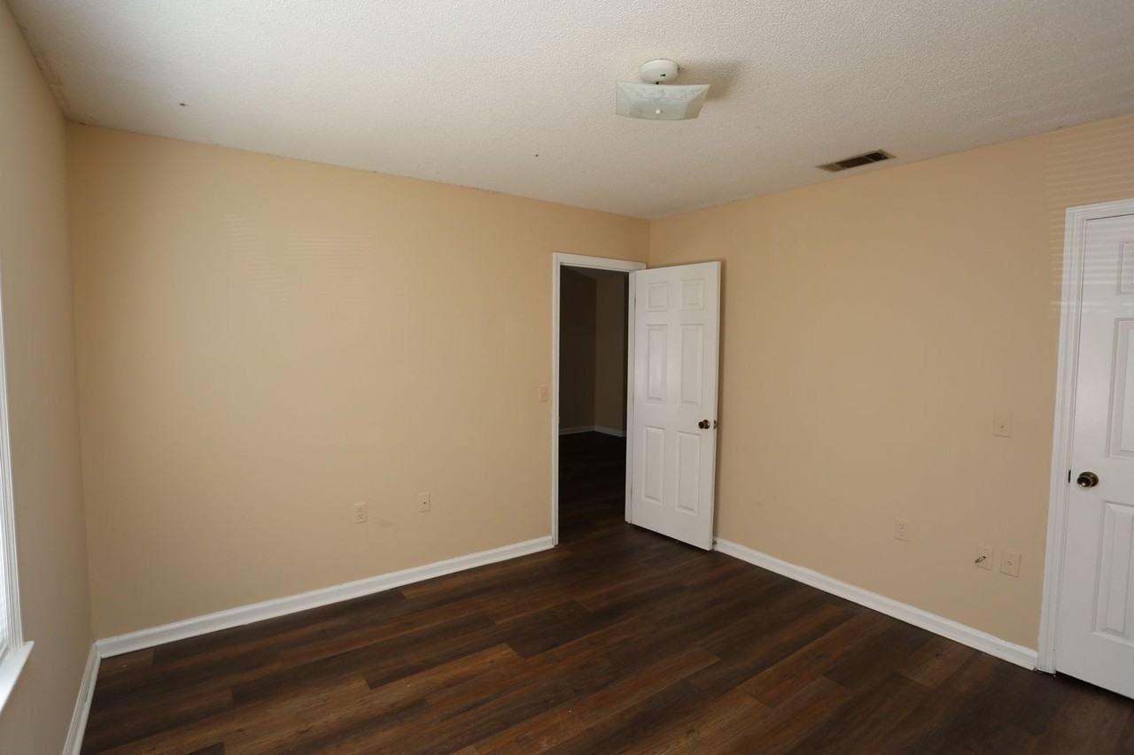 1807 Chandler Rd #1 - Photo 6 of 7