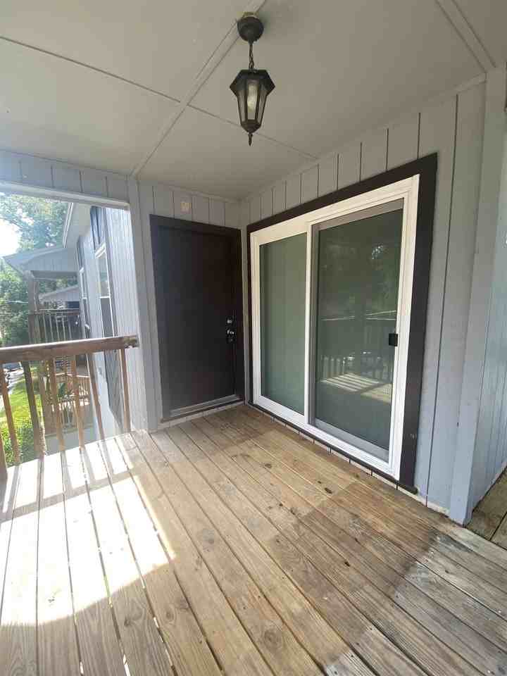 1530 Live Oak Dr #D4 - Photo 3 of 19