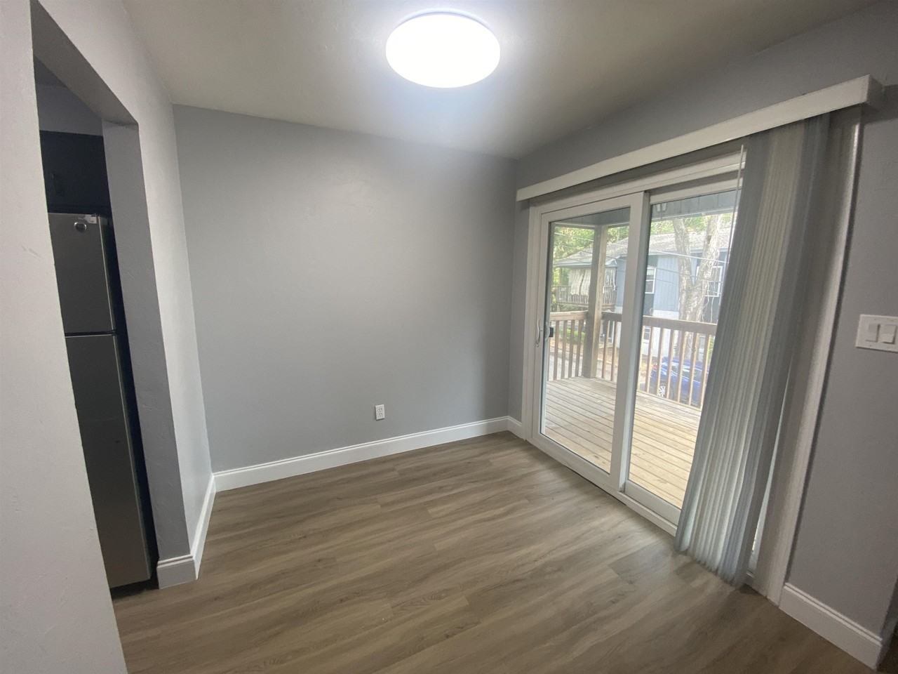 1530 Live Oak Dr #D4 - Photo 7 of 19