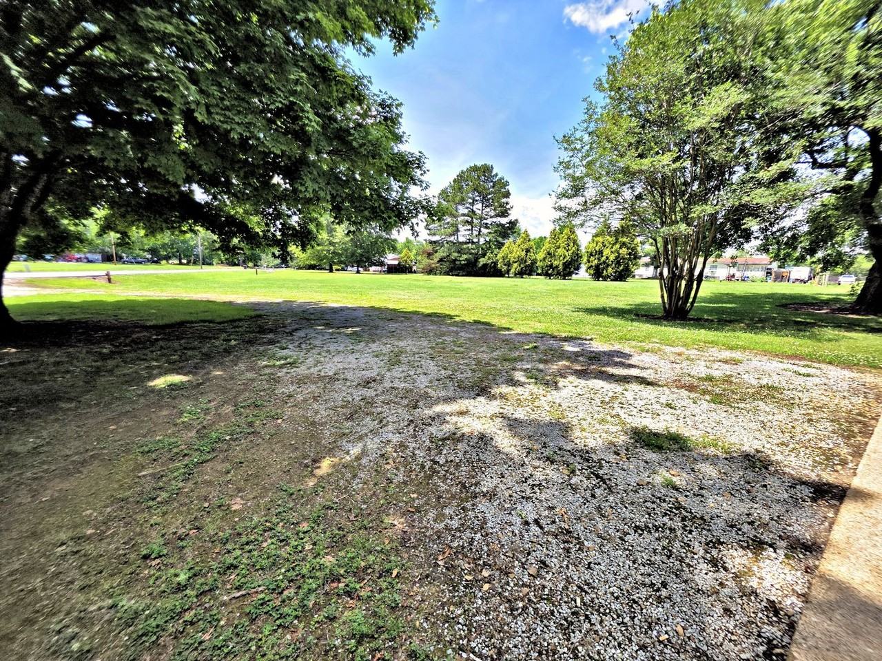 27043 Copeland Rd - Photo 6 of 40