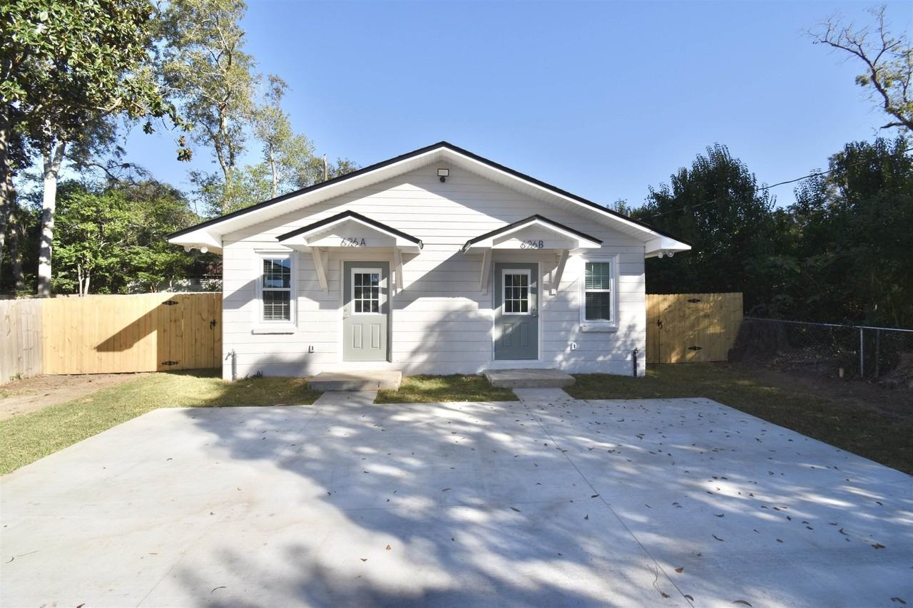 626 W Georgia St #B - Photo 2 of 13