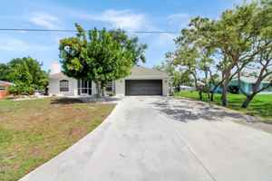 featured image of 1180 Palmetto Dr