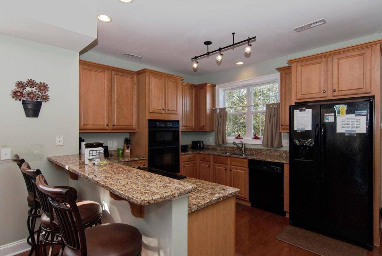 1513 Swordfish Ln #2 - Photo 5 of 25