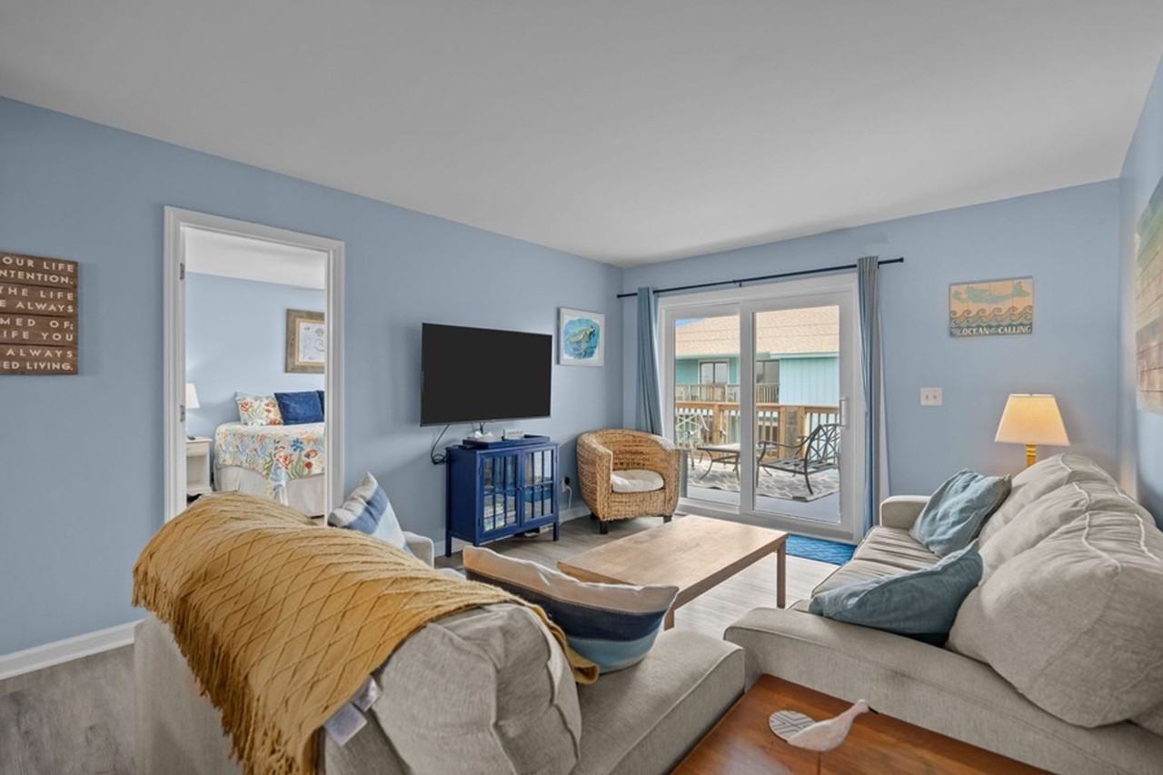505 Carolina Beach Ave N #3D - Photo 4 of 37