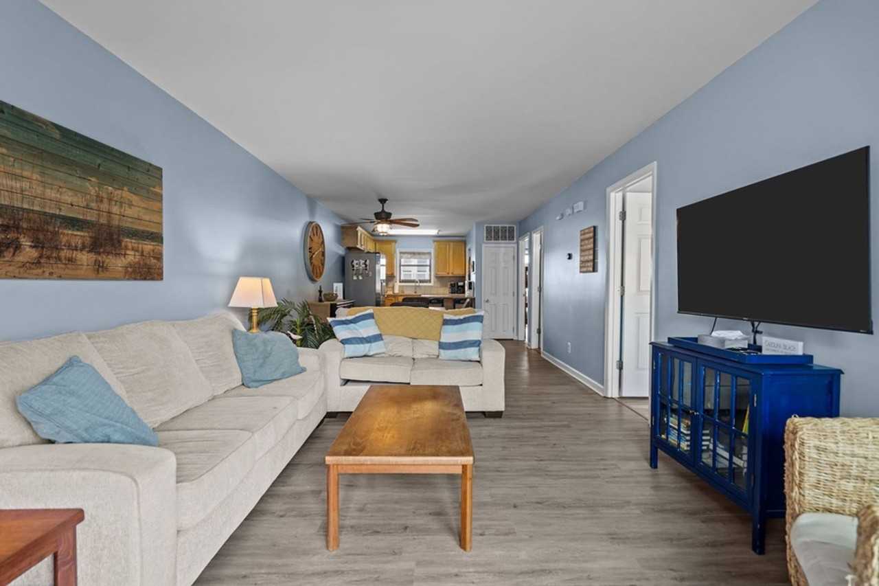 505 Carolina Beach Ave N #3D - Photo 7 of 37