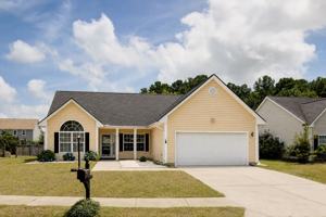 featured image of 2815 Summertrees Blvd