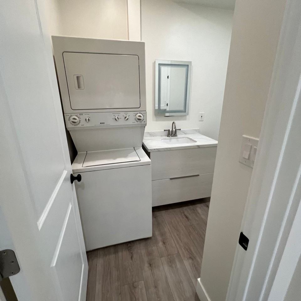 1260-66 23rd Street - Photo 5 of 17