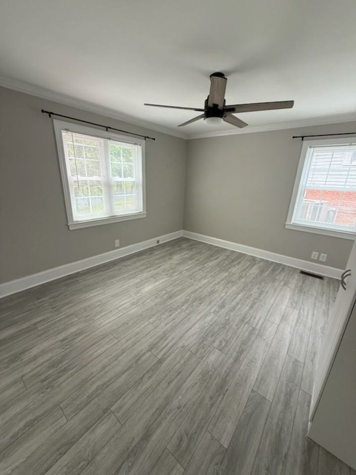 310 S High St - Photo 4 of 6
