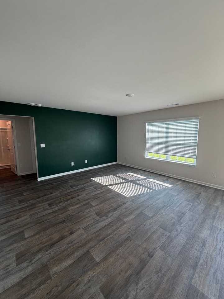 4011 Atlantic Ave - Photo 6 of 27