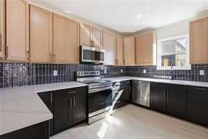 featured image of 45 1/2 Cushman St