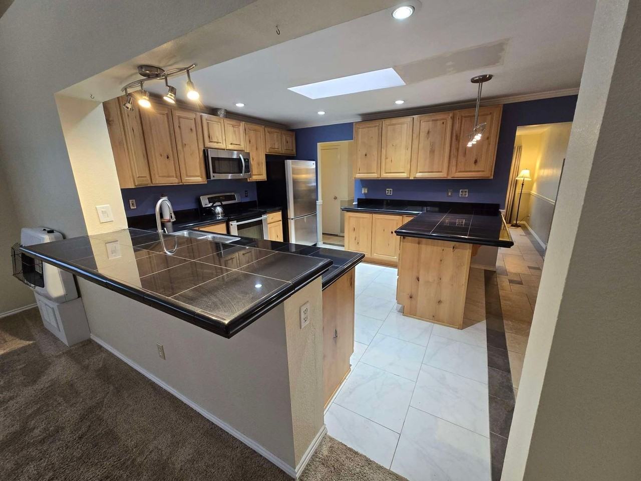 1500 Shirley St Ne - Photo 2 of 36