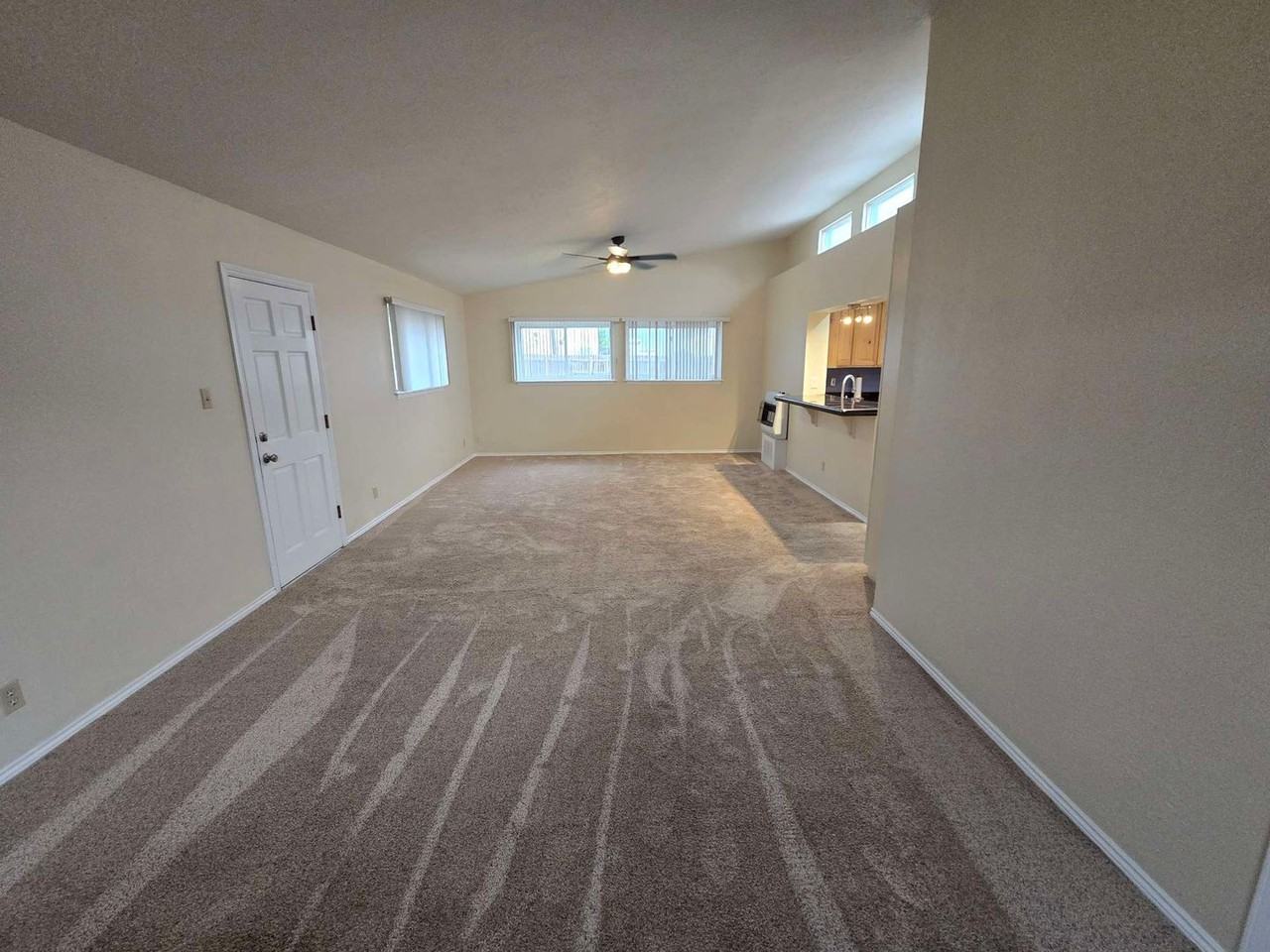 1500 Shirley St Ne - Photo 6 of 36