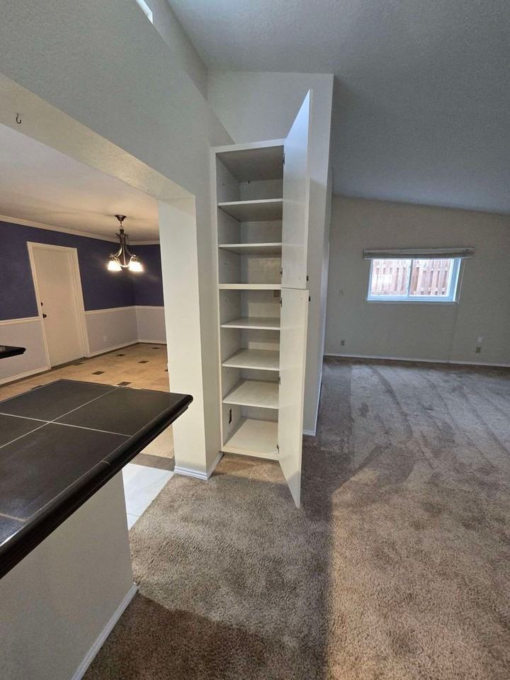 1500 Shirley St Ne - Photo 7 of 36
