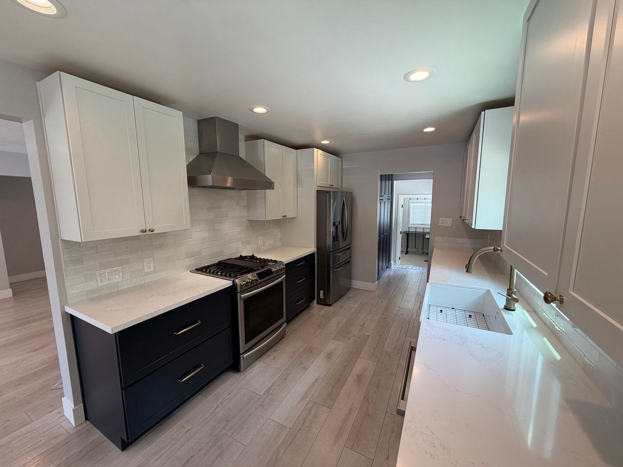 518 Fremont Way - Photo 7 of 32