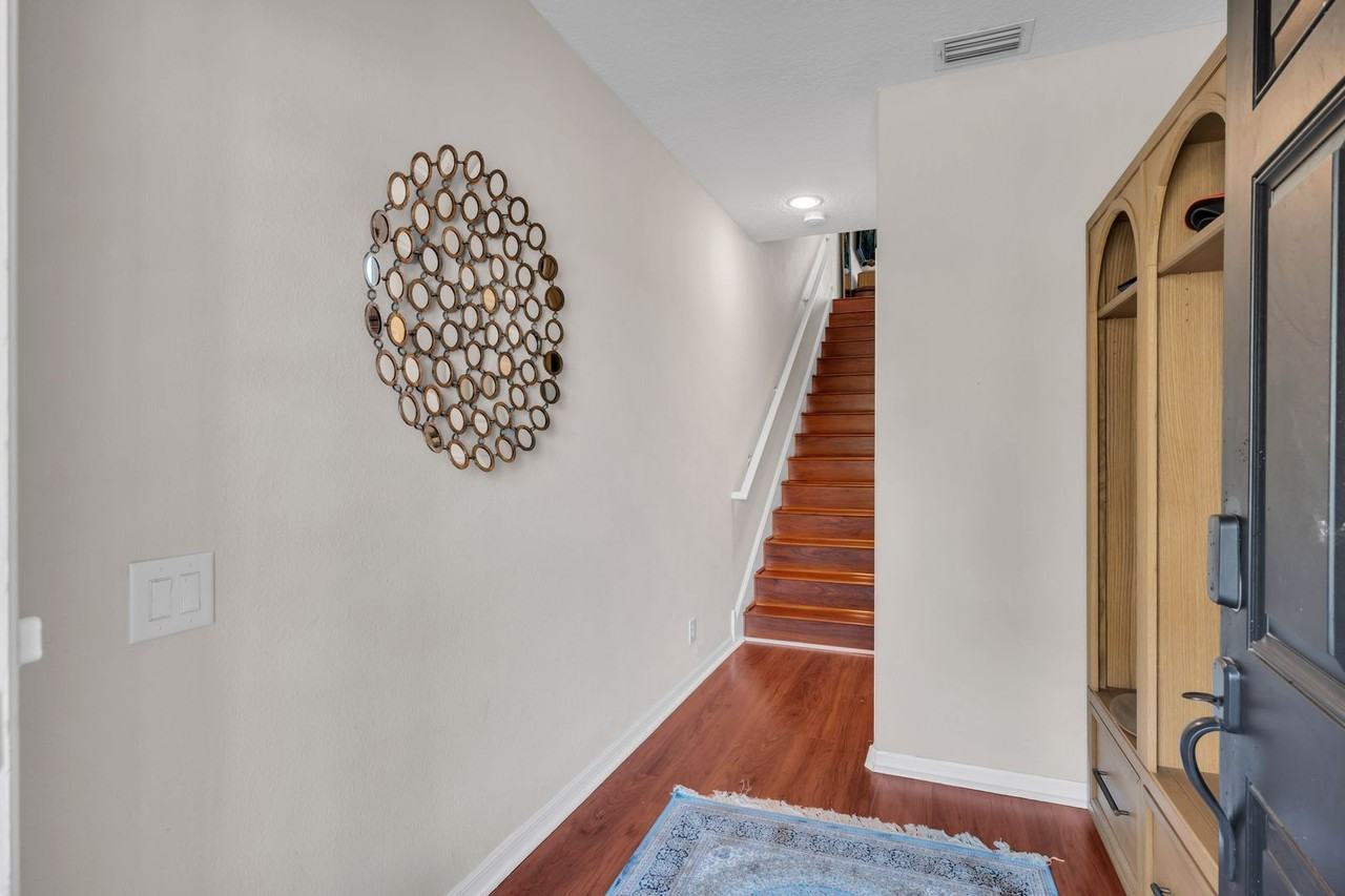 1127 Venetian Harbor Dr Ne - Photo 4 of 32