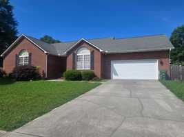 featured image of 1607 Manheim Cir