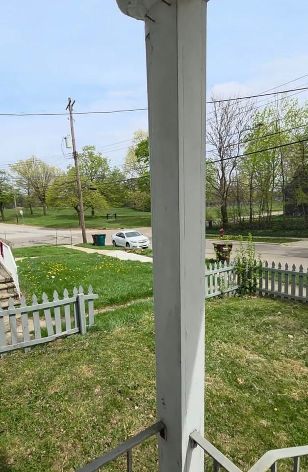 919 Princeton Ave - Photo 2 of 16