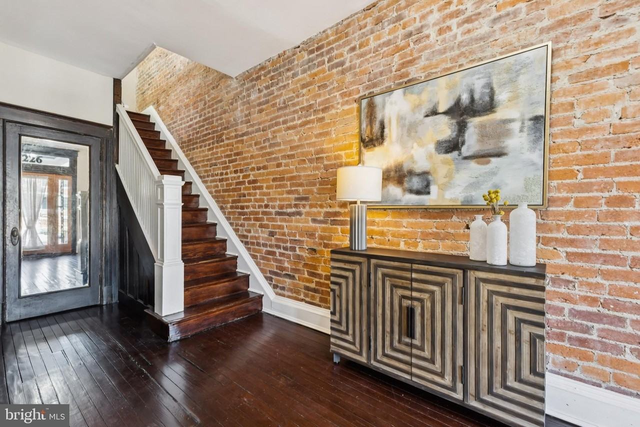 226 Rhode Island Ave Nw - Photo 5 of 27