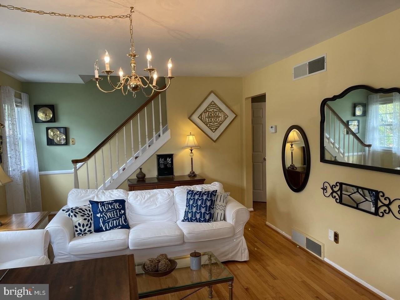 507 Webb Rd - Photo 4 of 33