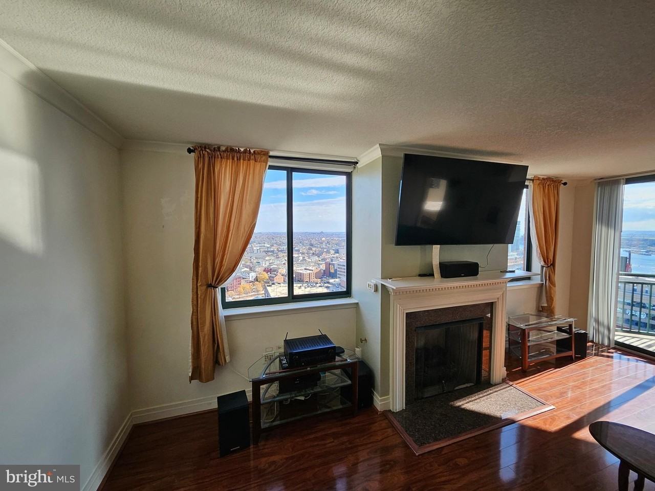 414 Water St #2613 - Photo 5 of 42