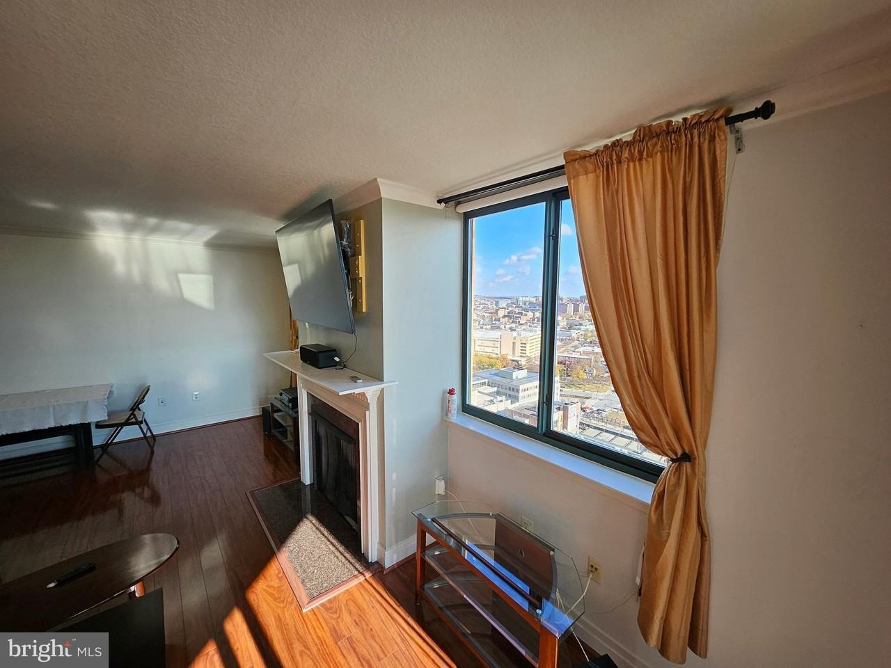 414 Water St #2613 - Photo 7 of 42