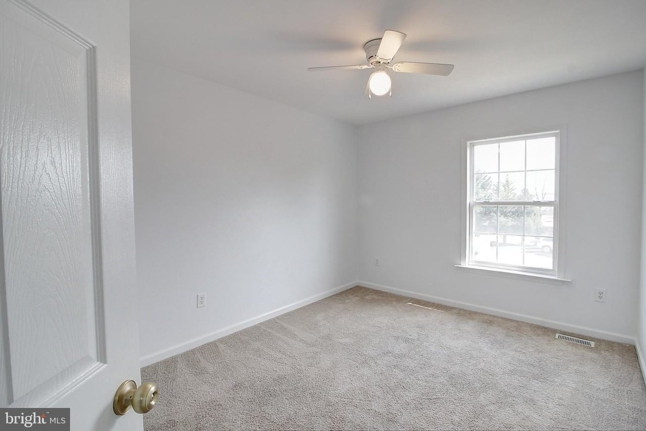 3 Pleasant Acres Ct - Photo 7 of 31