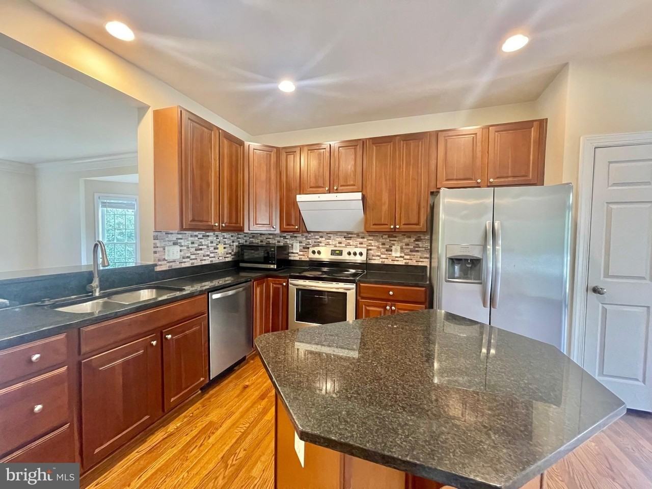 3514 Tabard Ln - Photo 4 of 50