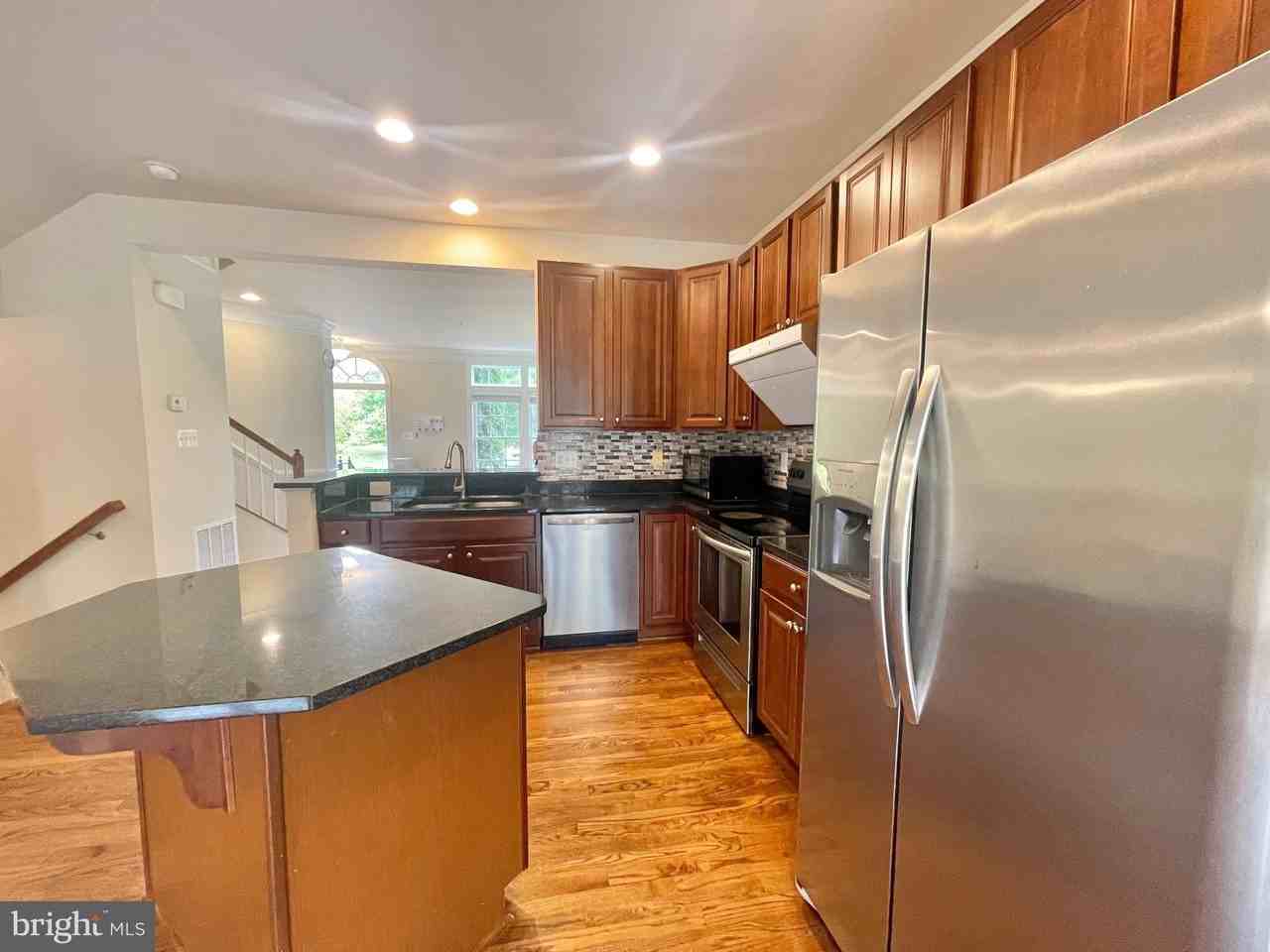 3514 Tabard Ln - Photo 6 of 50