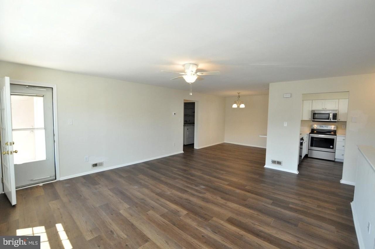 4208-B Adelaide Dr - Photo 5 of 22