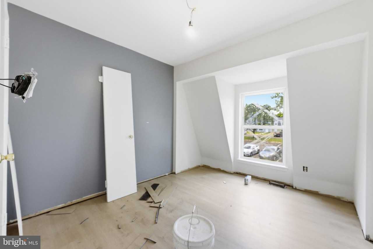 27 Villanova Ct - Photo 7 of 13