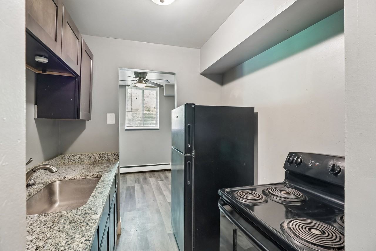 1948 Kentucky Ave #1948-2 - Photo 5 of 28