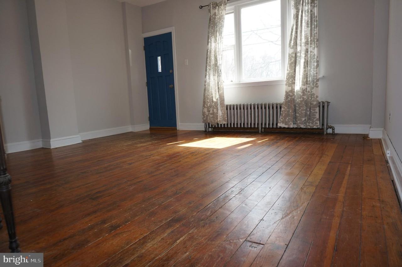 535 Sandy St - Photo 5 of 19