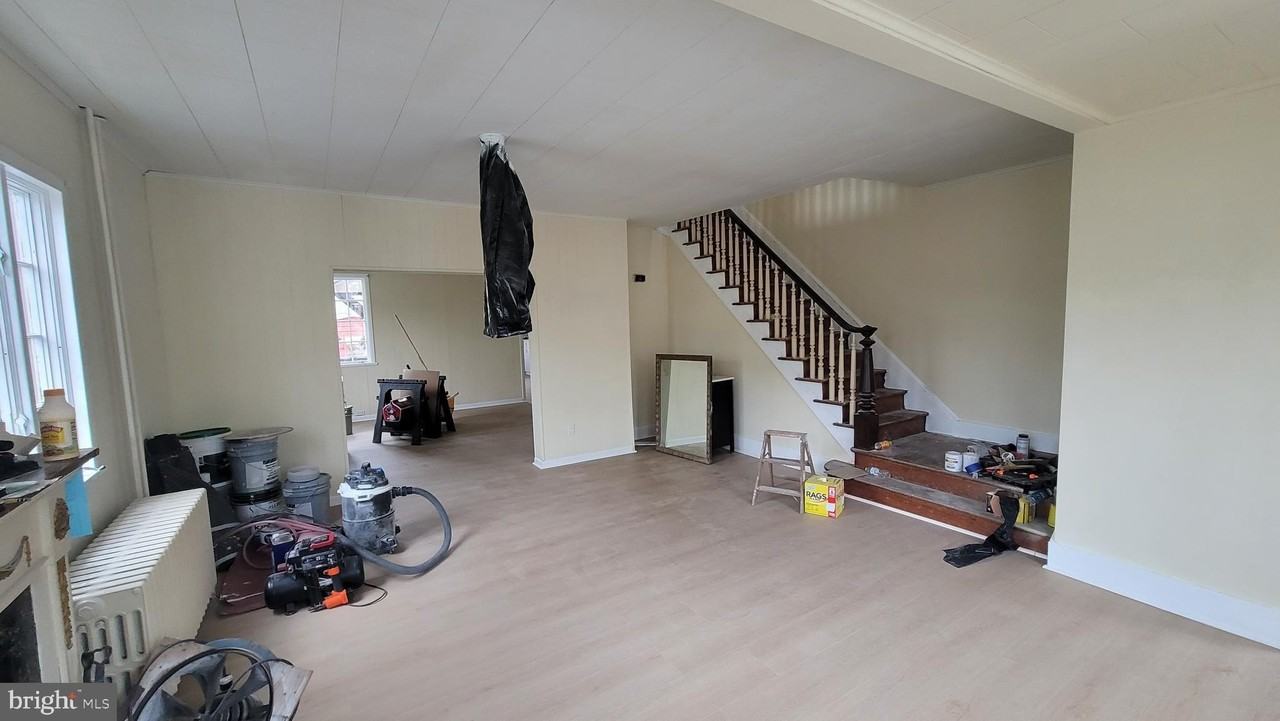 123 S 5th St - Photo 4 of 50