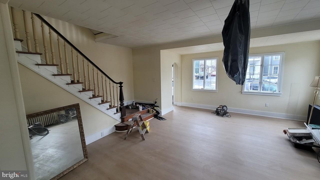 123 S 5th St - Photo 6 of 50