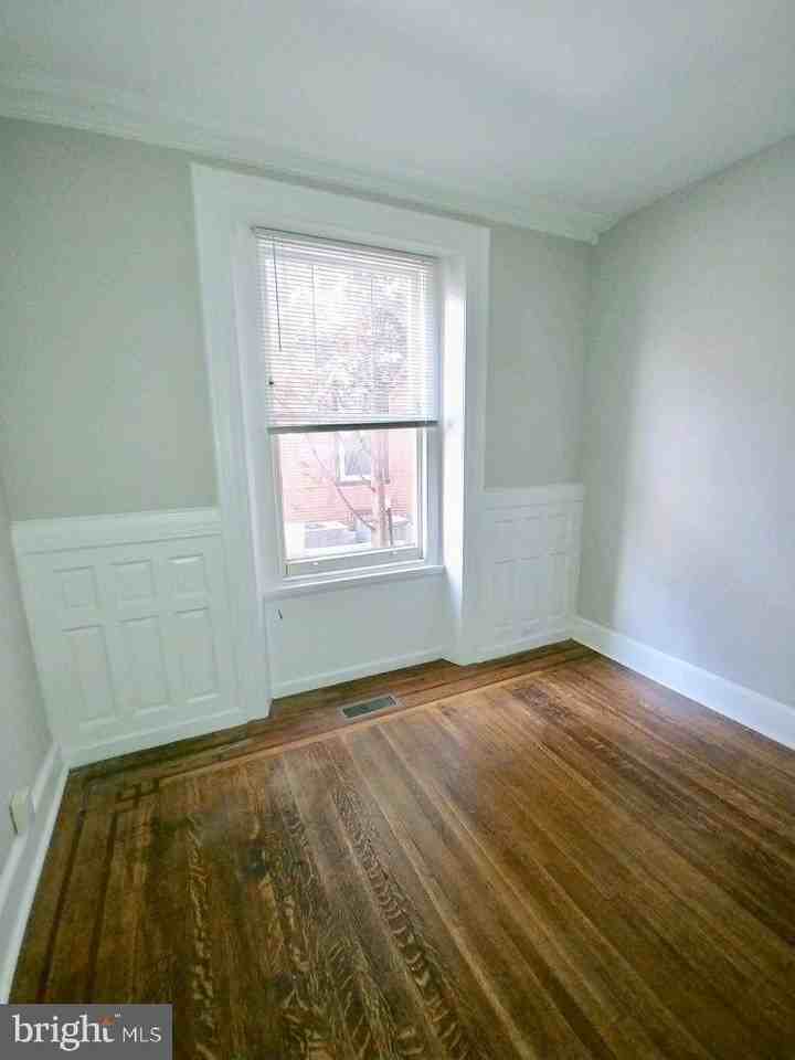 2021 Spring Garden St #1F - Photo 7 of 13
