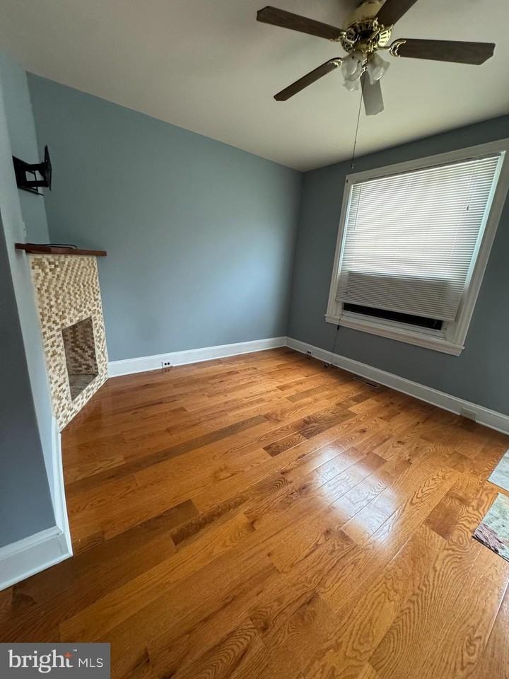 6758 Hegerman St - Photo 4 of 22