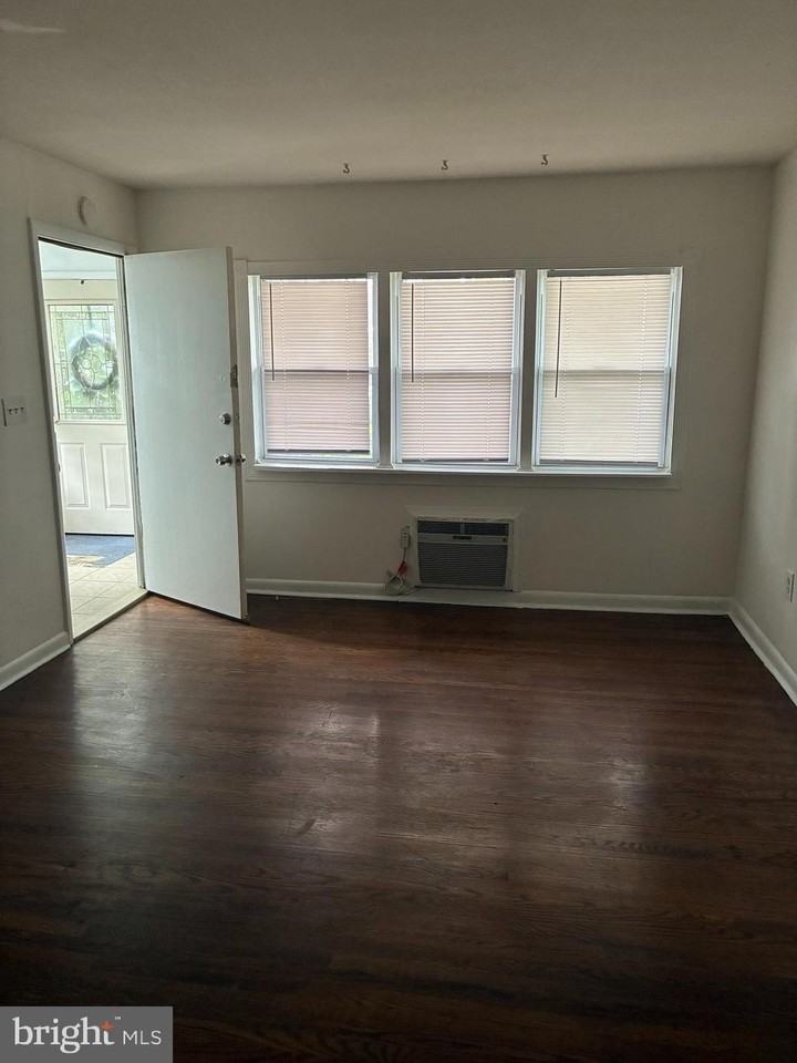 7524 Brentwood Rd #1stFL - Photo 2 of 6