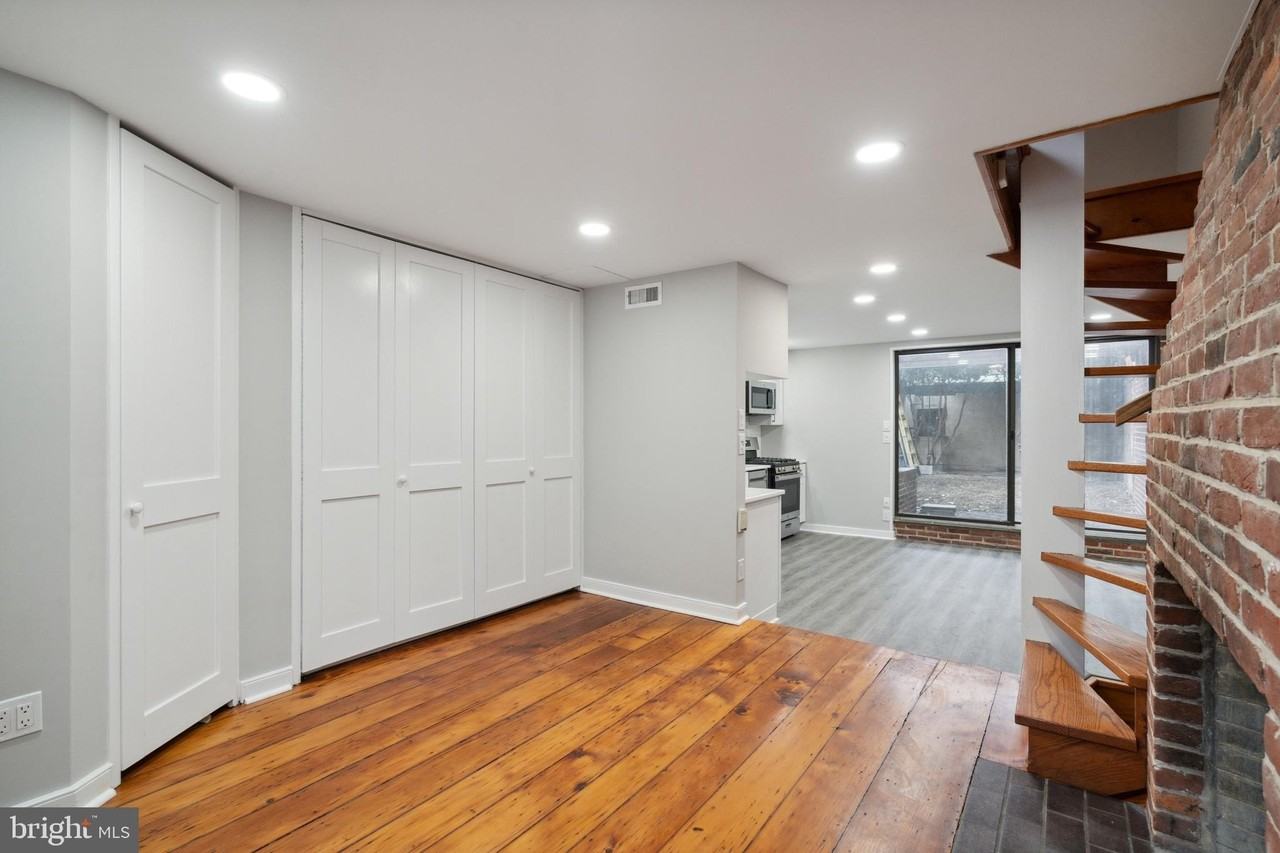712 Addison St - Photo 5 of 16