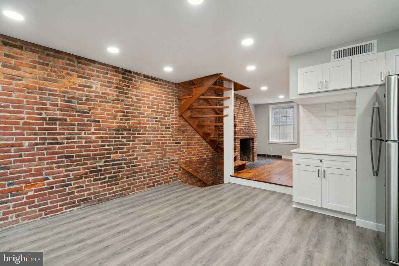 712 Addison St - Photo 7 of 16
