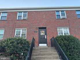 133 S Courthouse Rd #7 - Photo 1 of 1