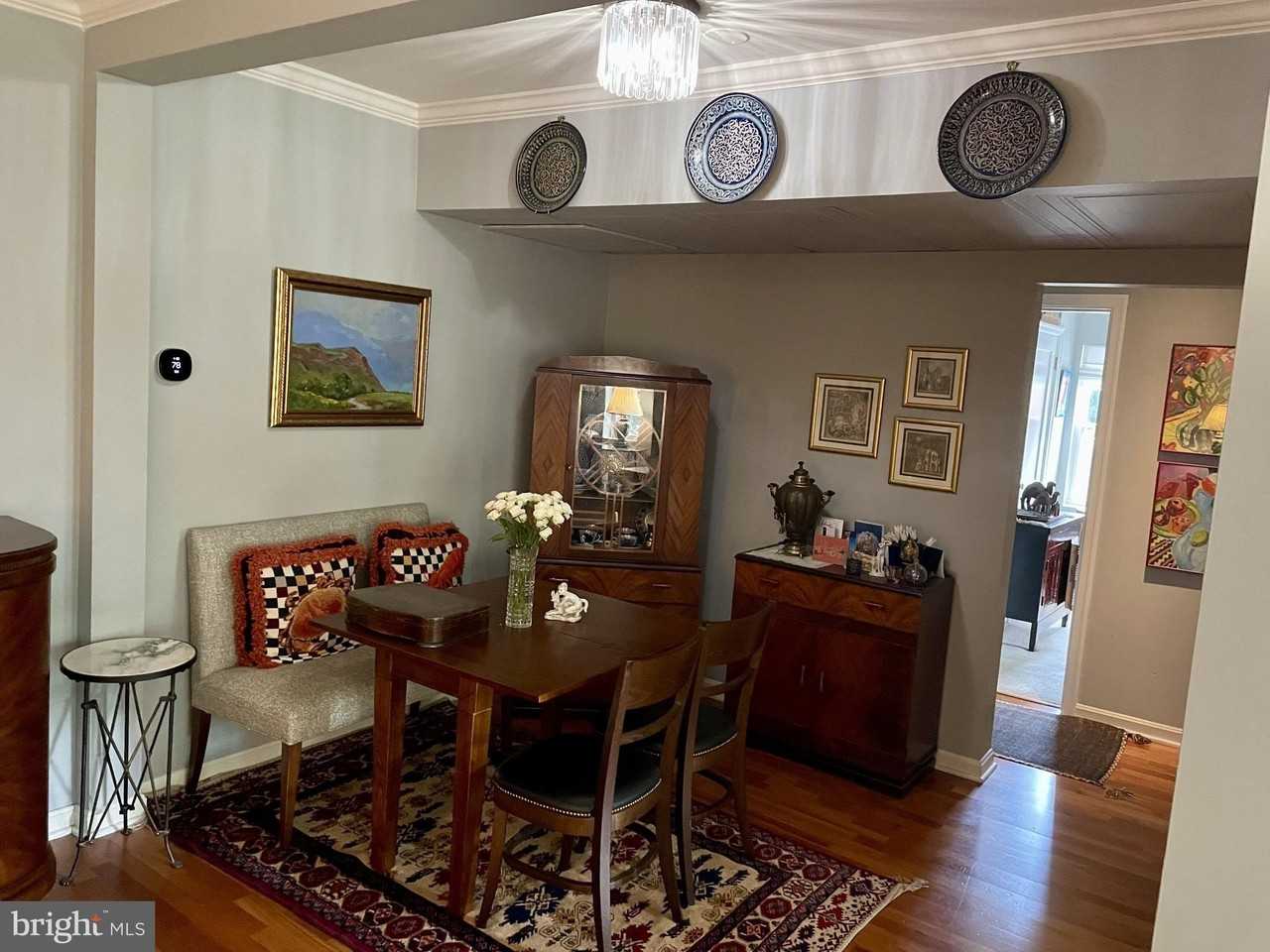 1902 N Rhodes St #68 - Photo 4 of 11