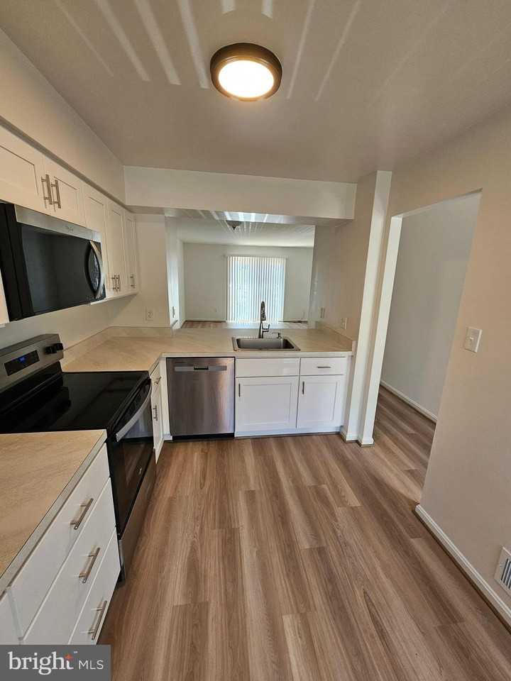 2026 6th St S - Photo 2 of 17