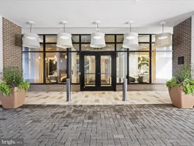 925 N Fairfax St #704 - Photo 1 of 1