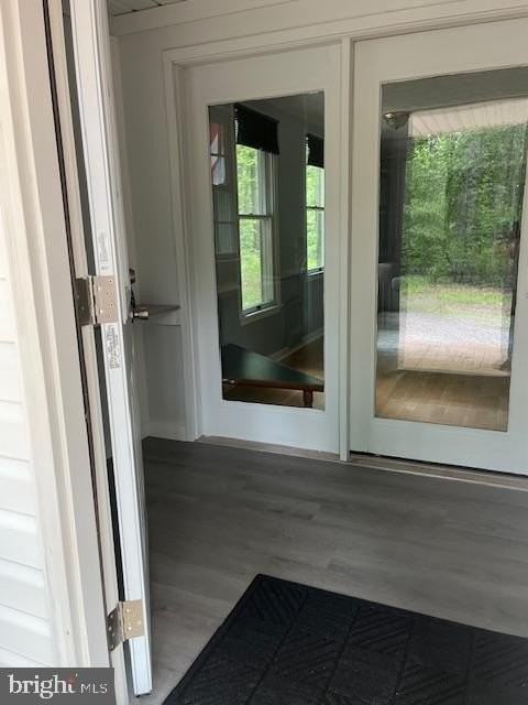 223 Grannies Ln - Photo 2 of 19
