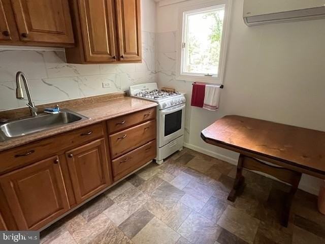 223 Grannies Ln - Photo 7 of 19